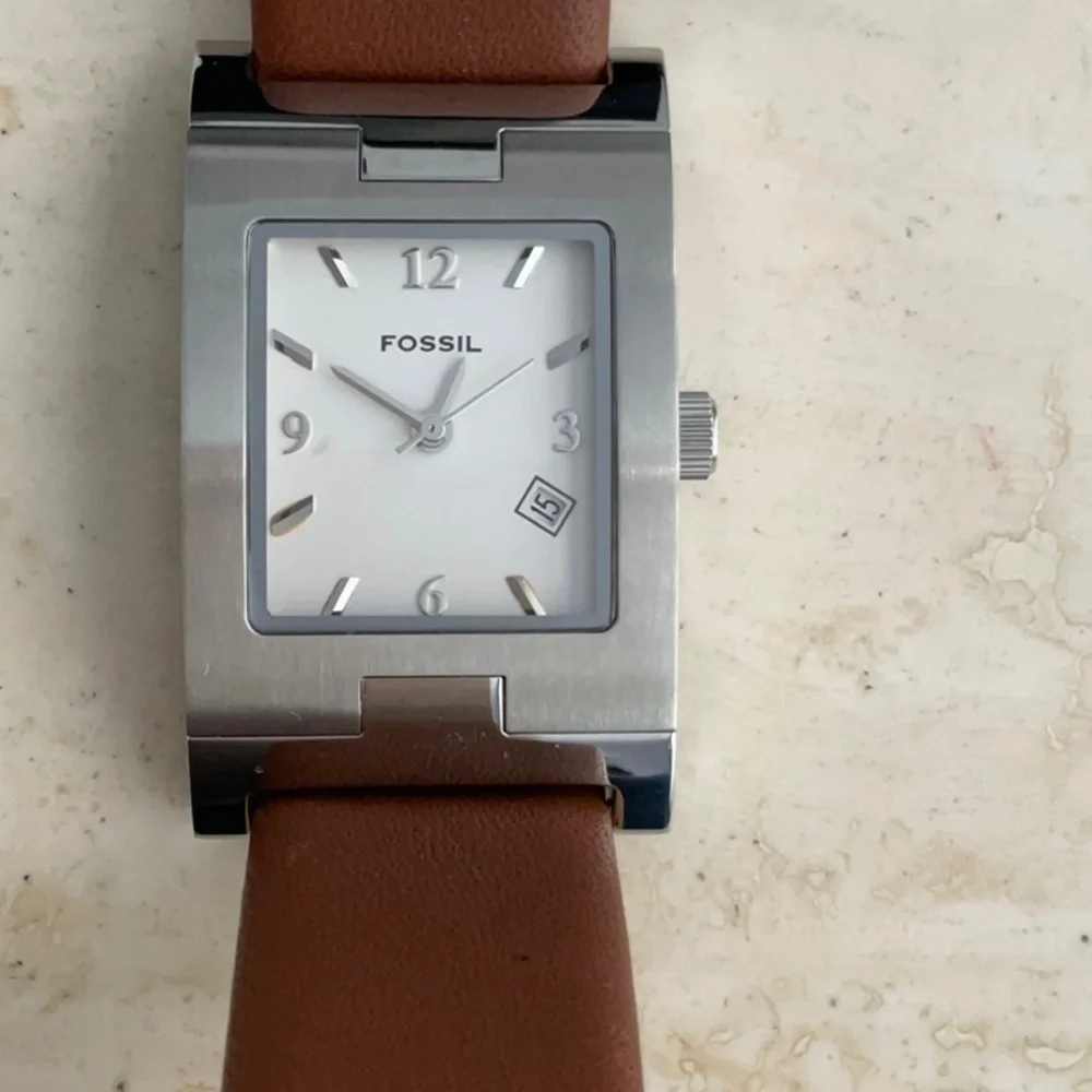 Fossil Watch Rectangle Leather Strap Water Resistant Silver Date New